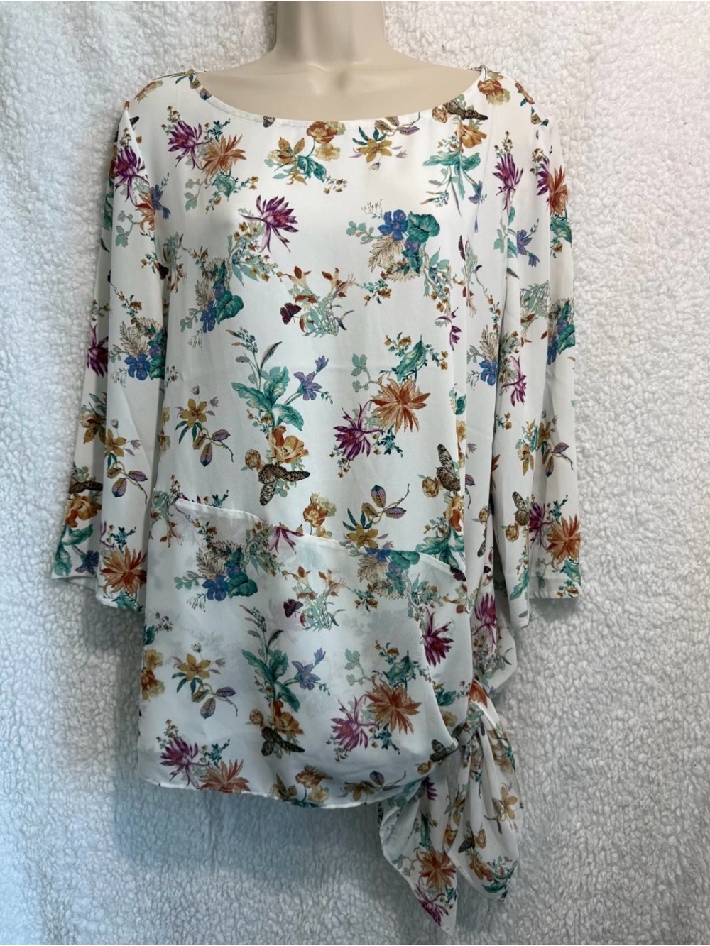 Chico's Top Women's XL White Floral 3/4 Sleeve Tie Hem Lightweight Flowy EUC - Picture 1 of 3